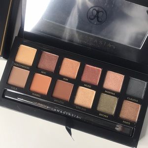 Anastasia Beverly Hills Makeup - Limited Edition Palette by Mario (NEW/UNUSED) Anastasia Beverly Hills Makeup - Limited Edition Palette by Mario (NEW/UNUSED)